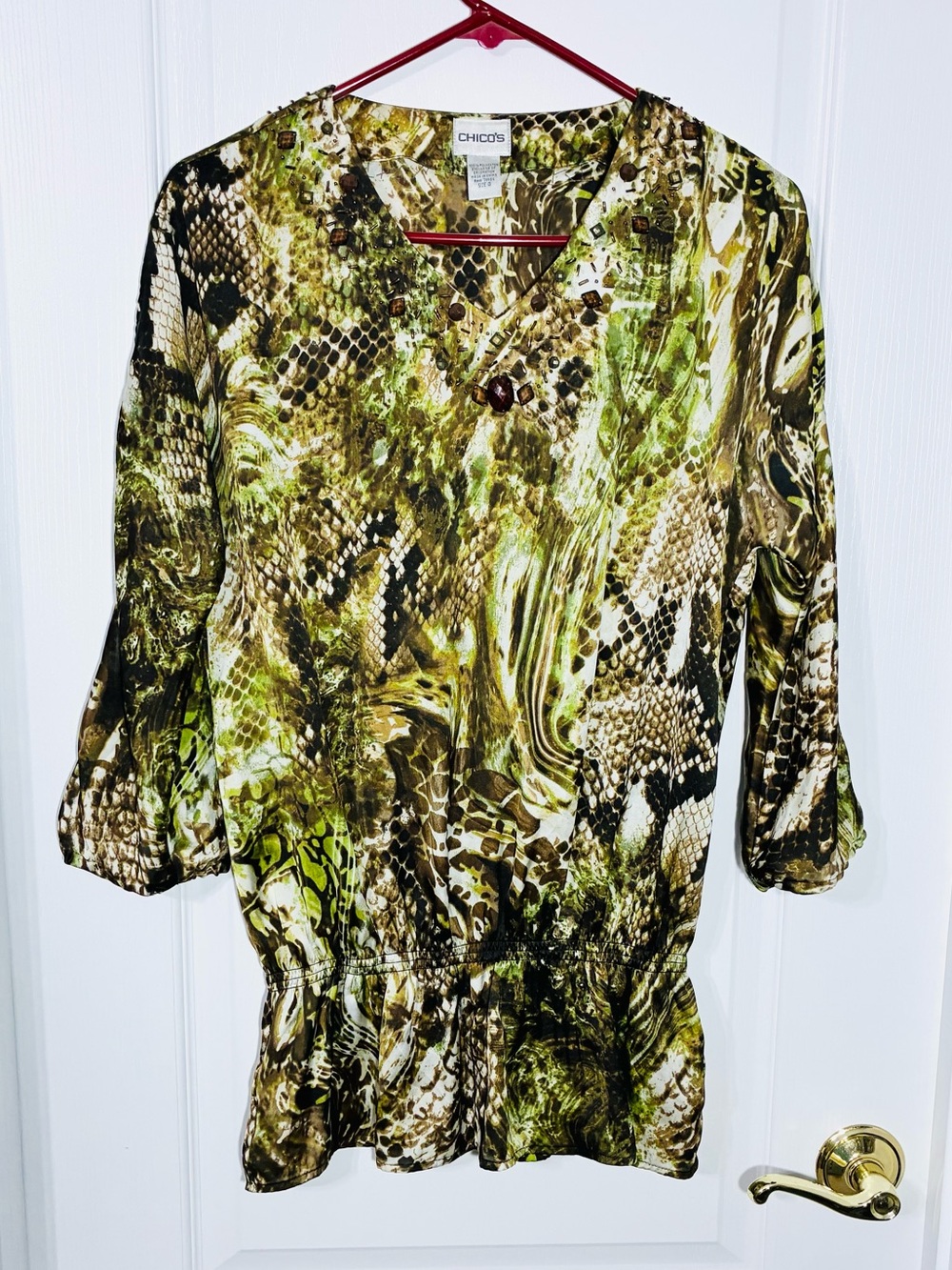 Y2K VTG Chico’s Beaded Satin Animal Print Slit Sleeve Peplum Tunic Top Sz 0 US 4
